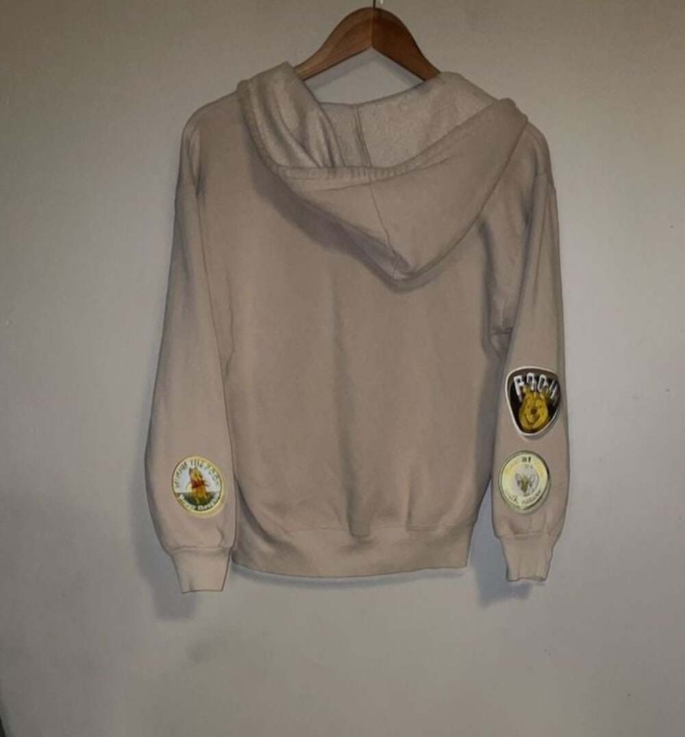 Disney Winnie The Pooh Hoodie Womens Size XS Patch Embroidered Longsleeve Tan - Picture 2 of 4